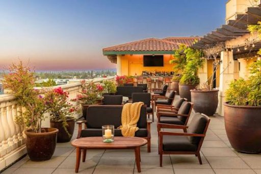 El Cielo Bar & Grill